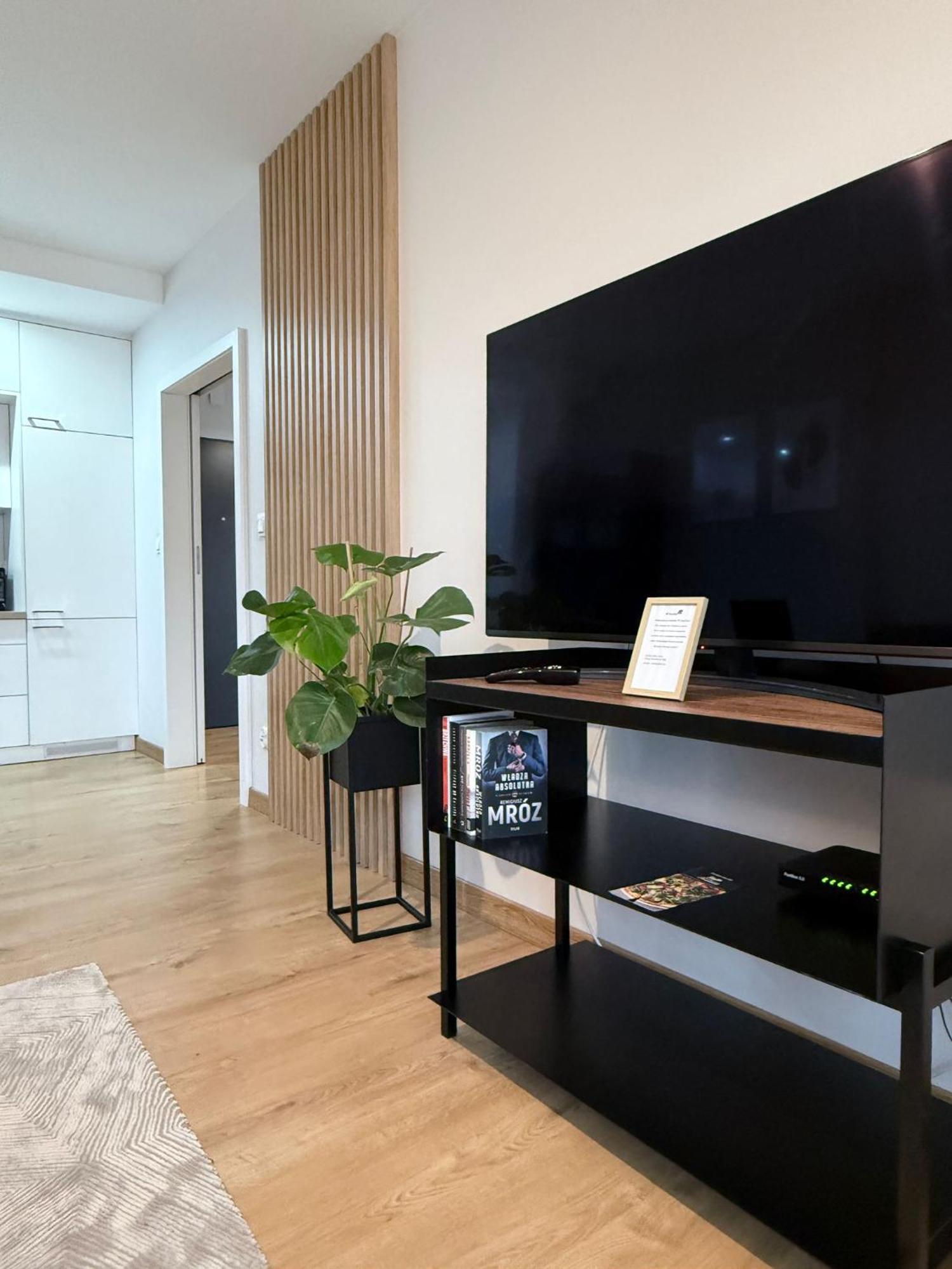 Pb Easystay Апартаменти Щитно